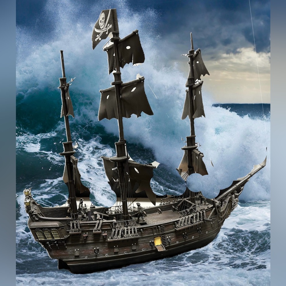 The Pirates of the Caribbean“Black Pearl Ghost Ship” From Hawthorne Village 2007